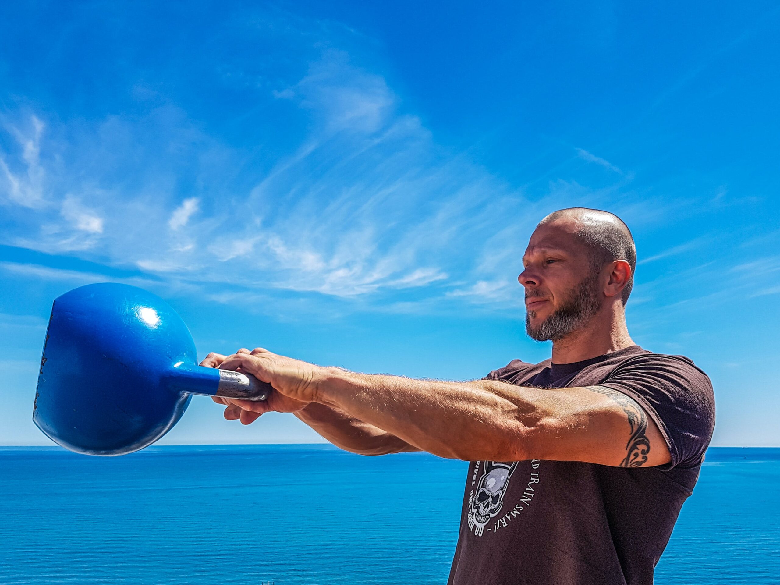 Get Strong Arms with Kettlebell Biceps Exercises post thumbnail